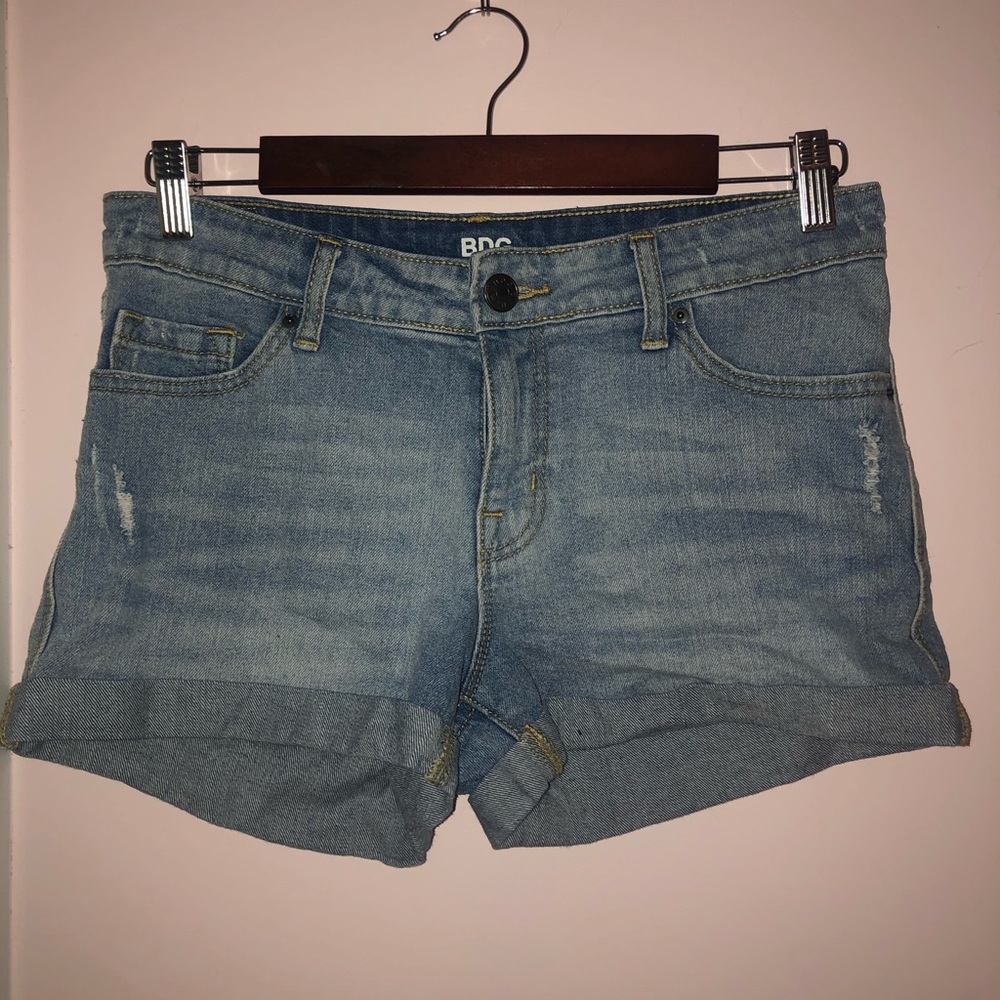 BDG mid rise shortie